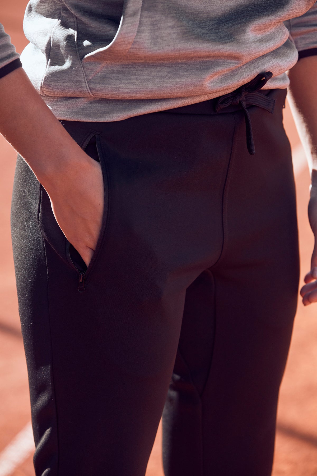 021017 PANTALON TECNICO UNISEX DE ALTO RENDIMIENTO - DF CREACION