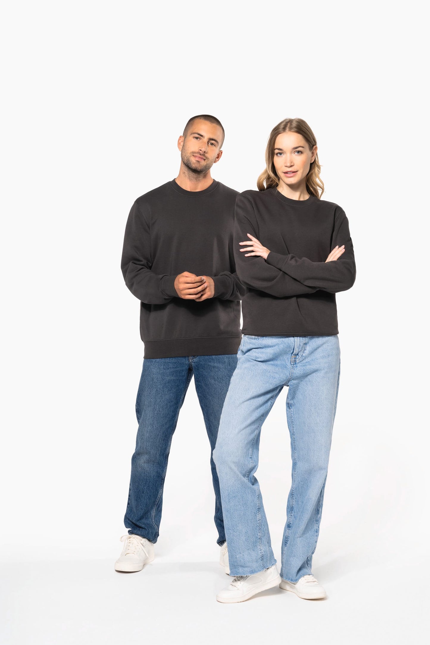 SUDADERA K4025 DISEÑO ESENCIAL, RENDIMIENTO SUPERIOR HOMBRE