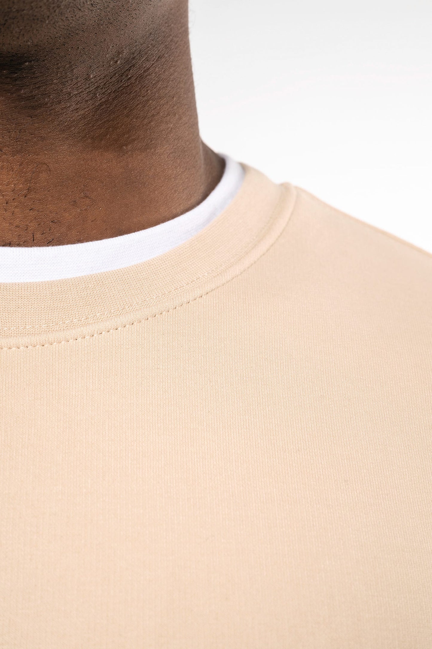 SUDADERA K4025 DISEÑO ESENCIAL, RENDIMIENTO SUPERIOR HOMBRE