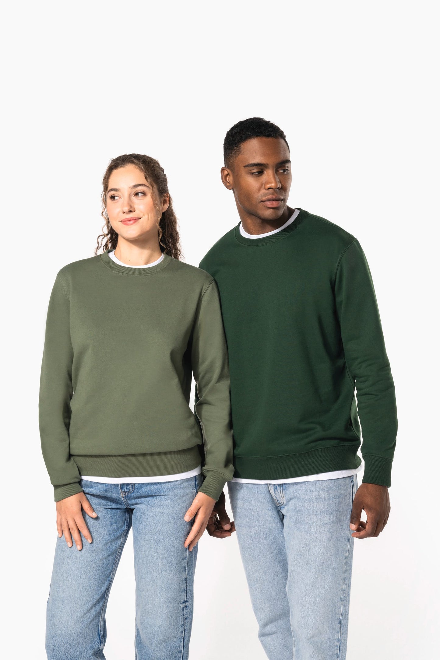 SUDADERA K4040  ADULTO Y K4043 NIÑO – SUAVIDAD Y RESISTENCIA, CON CALIDAD SOSTENIBLE