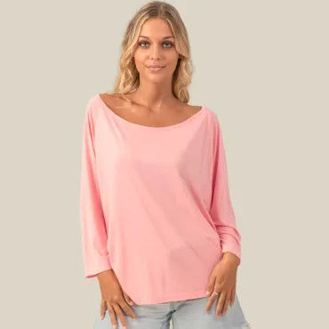 8012 Camiseta Crop Mujer Manga 3/4 – Cuello Amplio y Tejido Suave - DF CREACION
