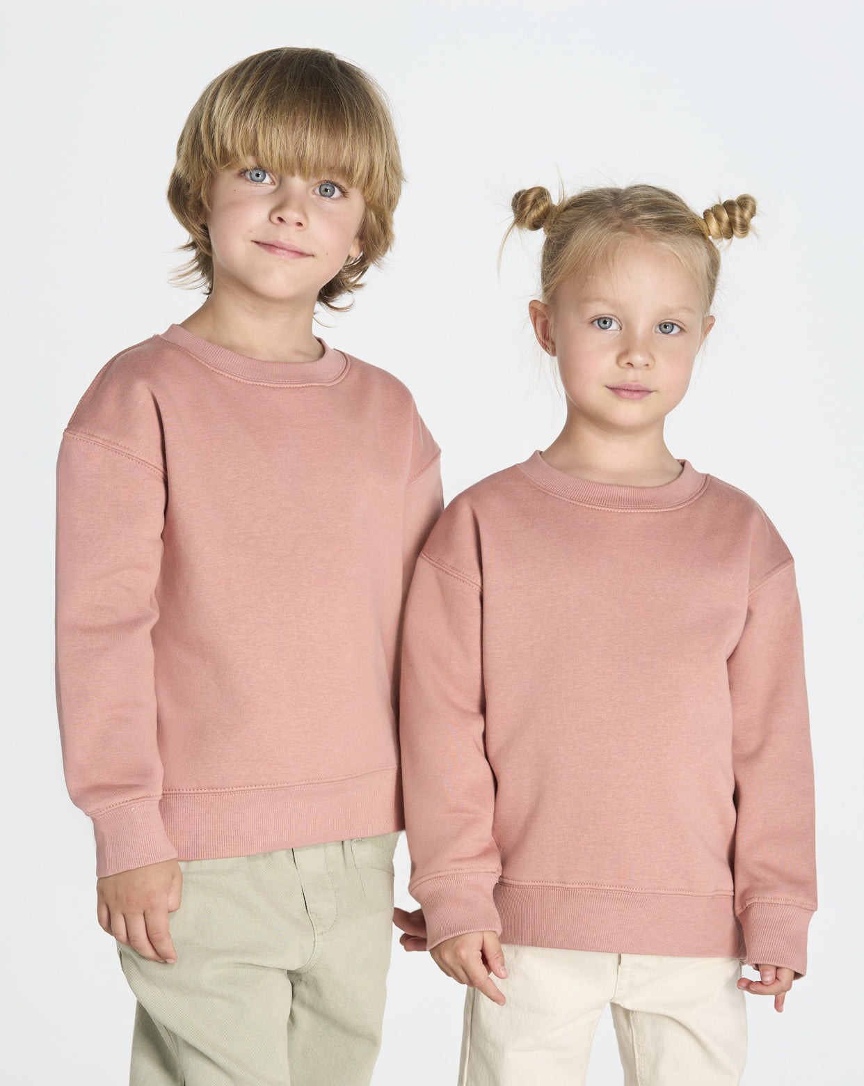 8031 SUDADERA  UNISEX CUELLO REDONDO NIÑO - DF CREACION
